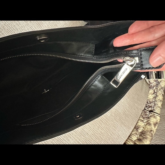 Michael Kors Isabel Large Convertible Shoulder Bag - Picture 6 of 6